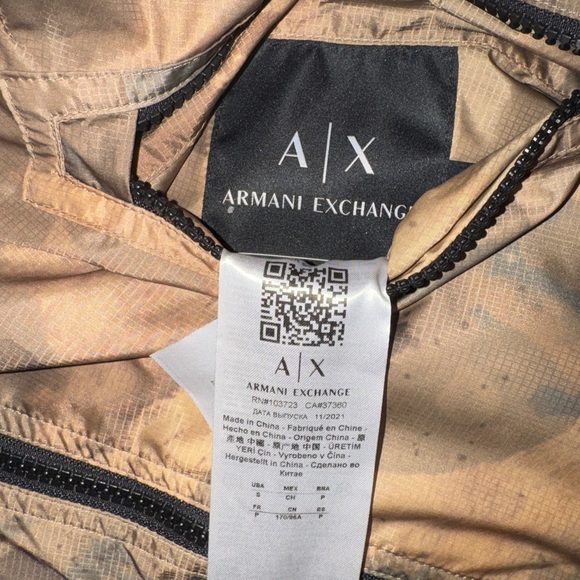 Armani Exchange Men’s Lightweight Jacket - Picture 3 of 5